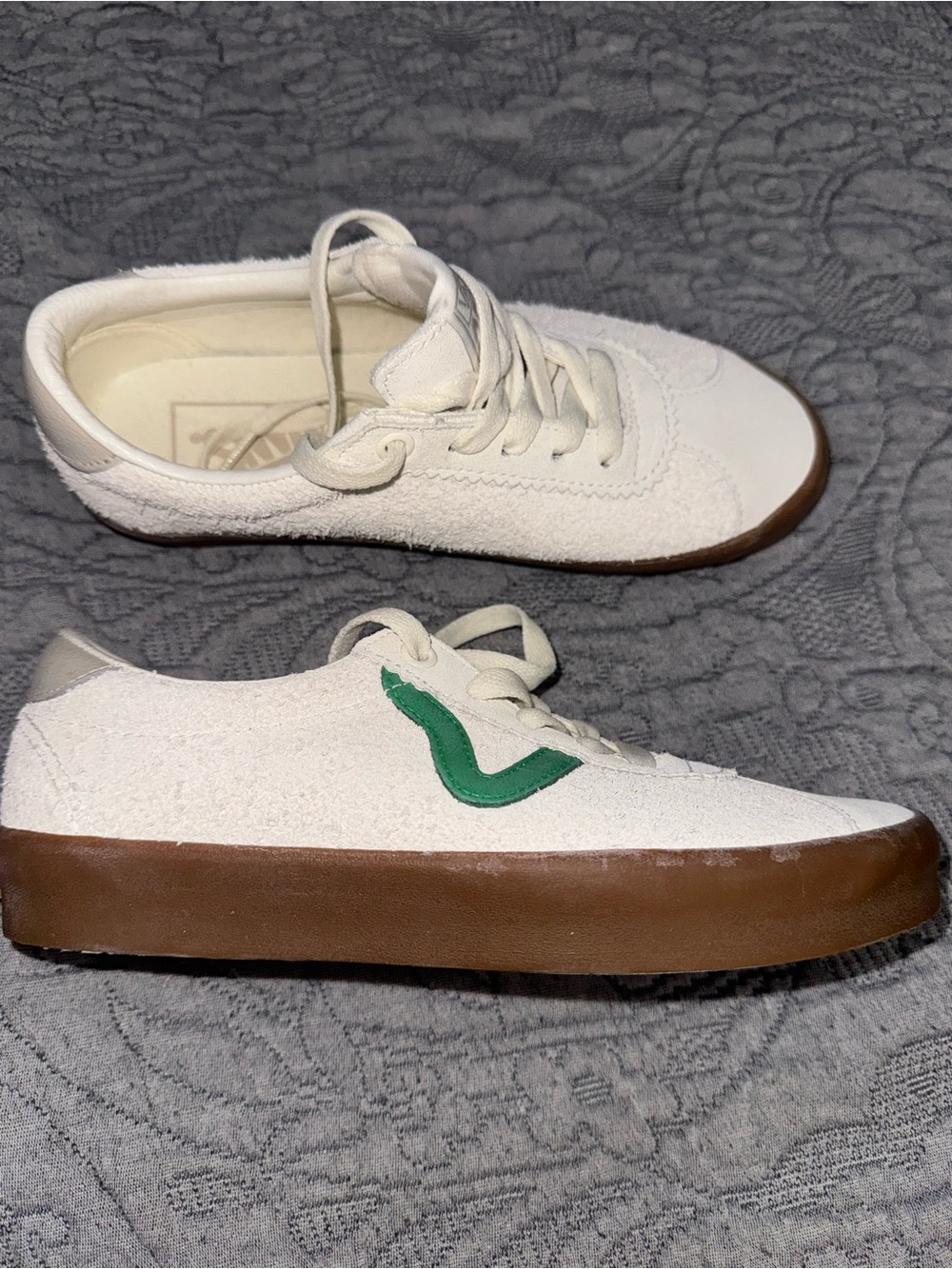 New Vans Suede White Green Sneakers 6